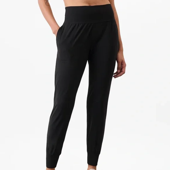 Athleta Black Activewear Pants - Picture 1 of 5